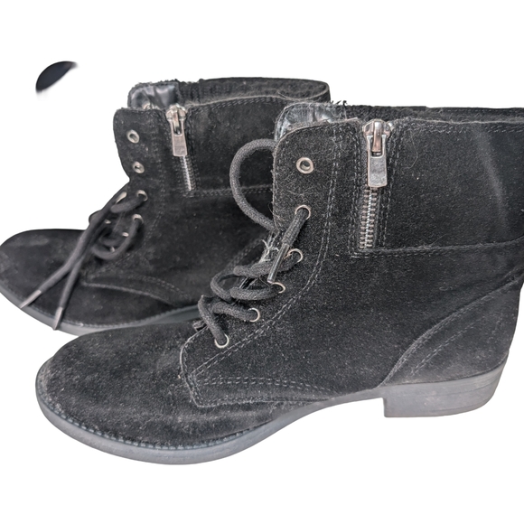 Size 7.5 Lexi and Abbie 1.5 in heel boots - Picture 4 of 8